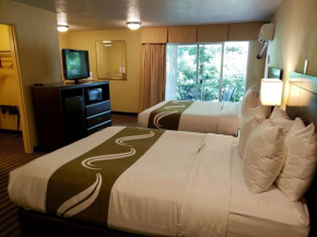 Отель Quality Inn & Suites Vancouver  Ванкувер